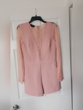 Bebe Dusty Pink Lace V-Neck Romper